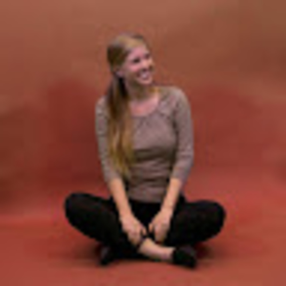 Meet your Posher, Adrienne